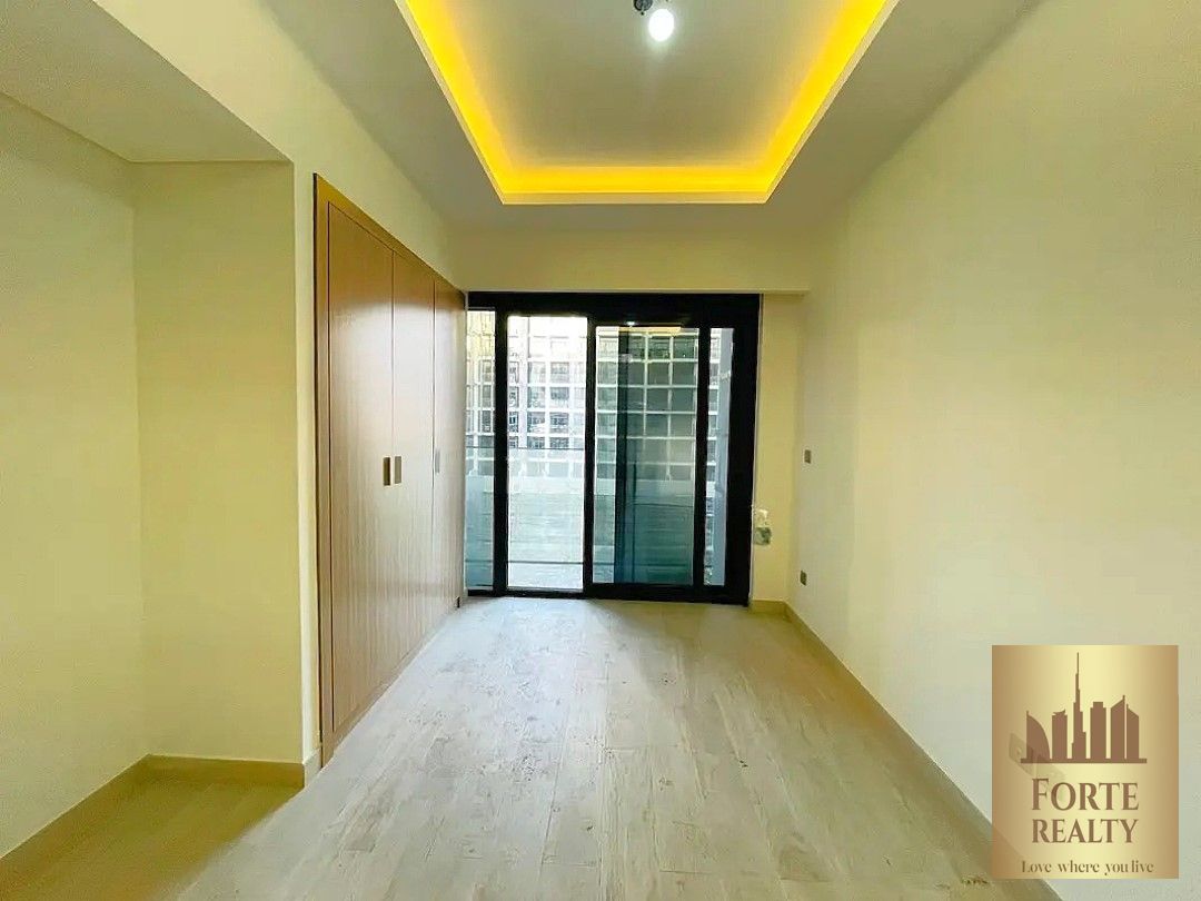 UNFURNISHED | CHILLER FREE | PRIME LOCATION