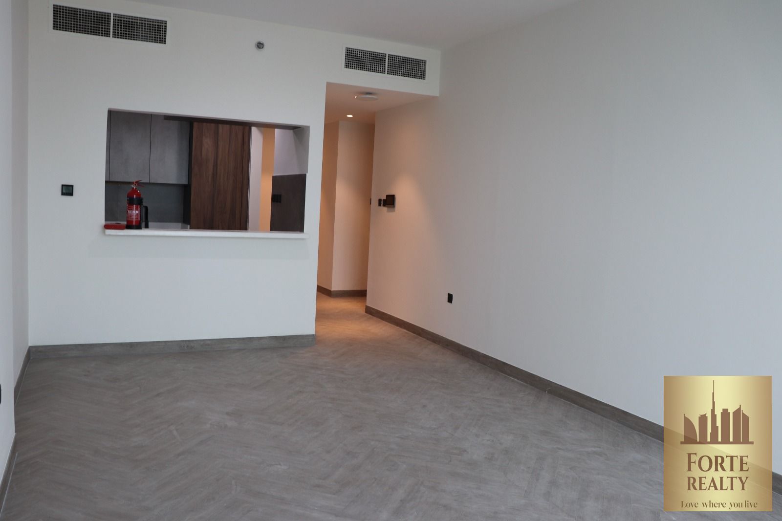 1 BHK UNFURNISHED | SPACIOUS LAYOUT | BRAND NEW