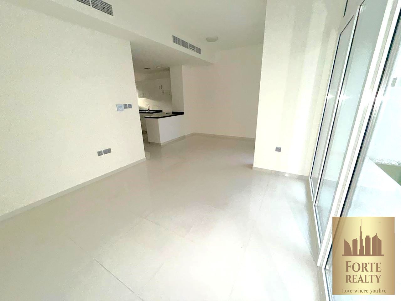 3 BHK UNFURNISHED | HUGE LAYOUT | WELL MAINTAINED