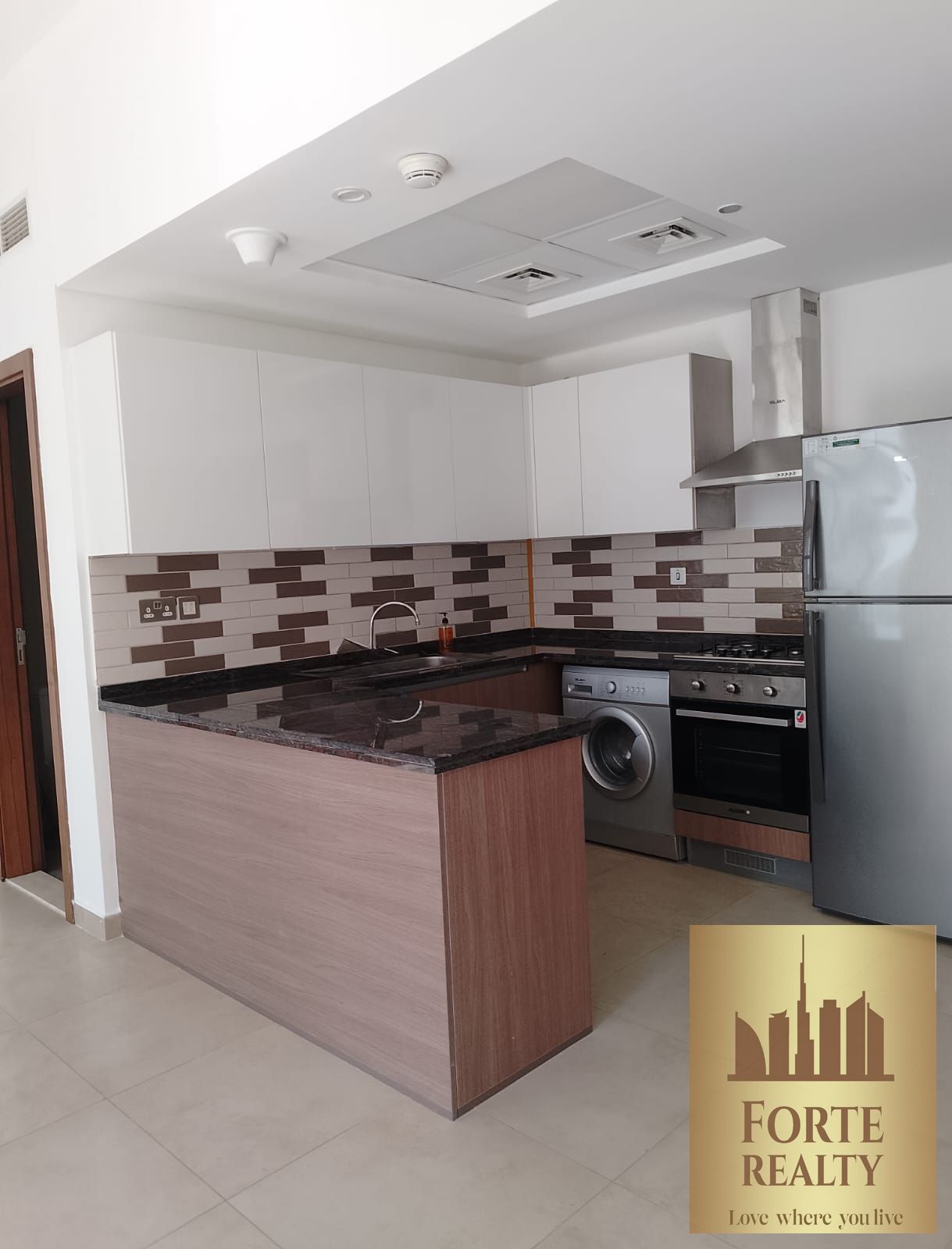 2 BEDROOMS UNFURNISHED | 3 CHEQUES | MINUTES TO METRO