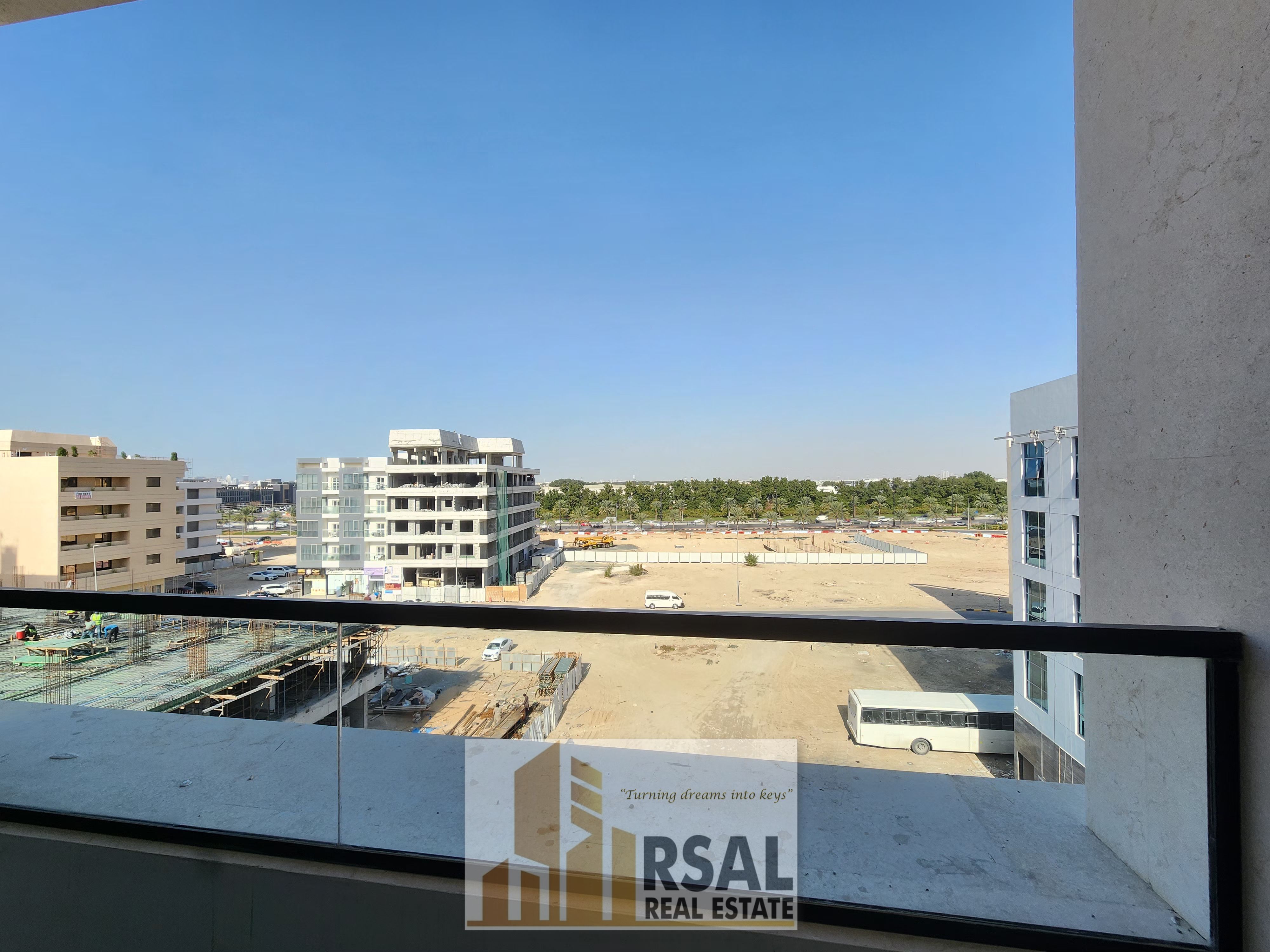 Bdand new _ First shift _ Stunning view _ Ready to move