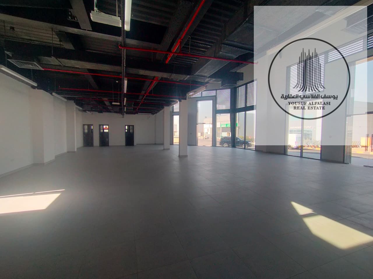 Showroom 5050sqft 35kW Industrial 18 Ready Unit