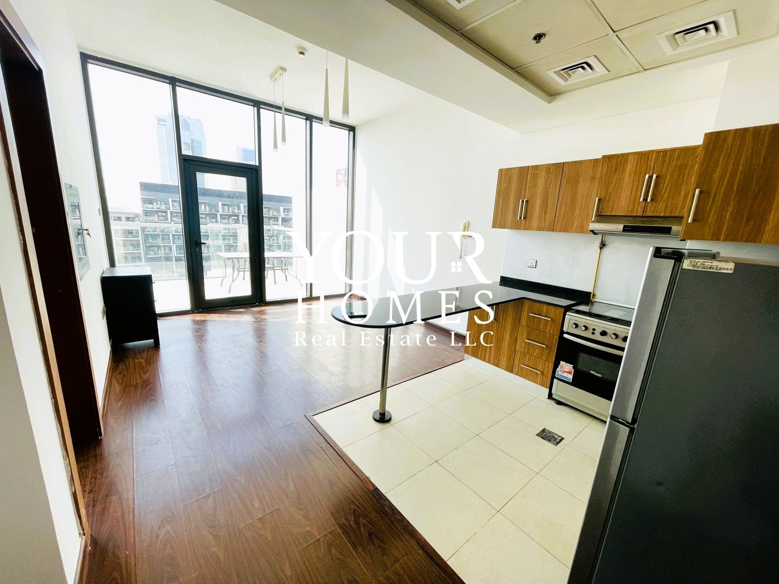 Spacious | Ready to Move | Prime Location