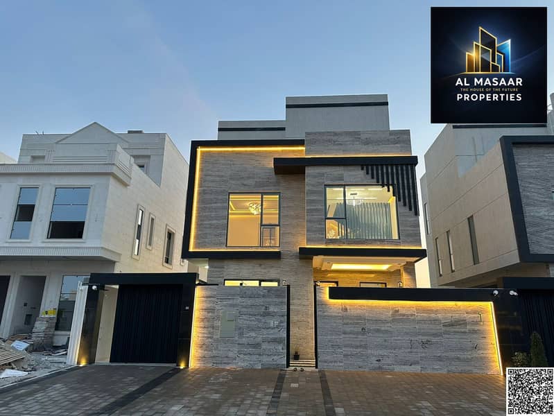 Large villa with excellent design and private swimming pool. Price includes electricity, water, and air conditioning. Freehold ownership for all natio