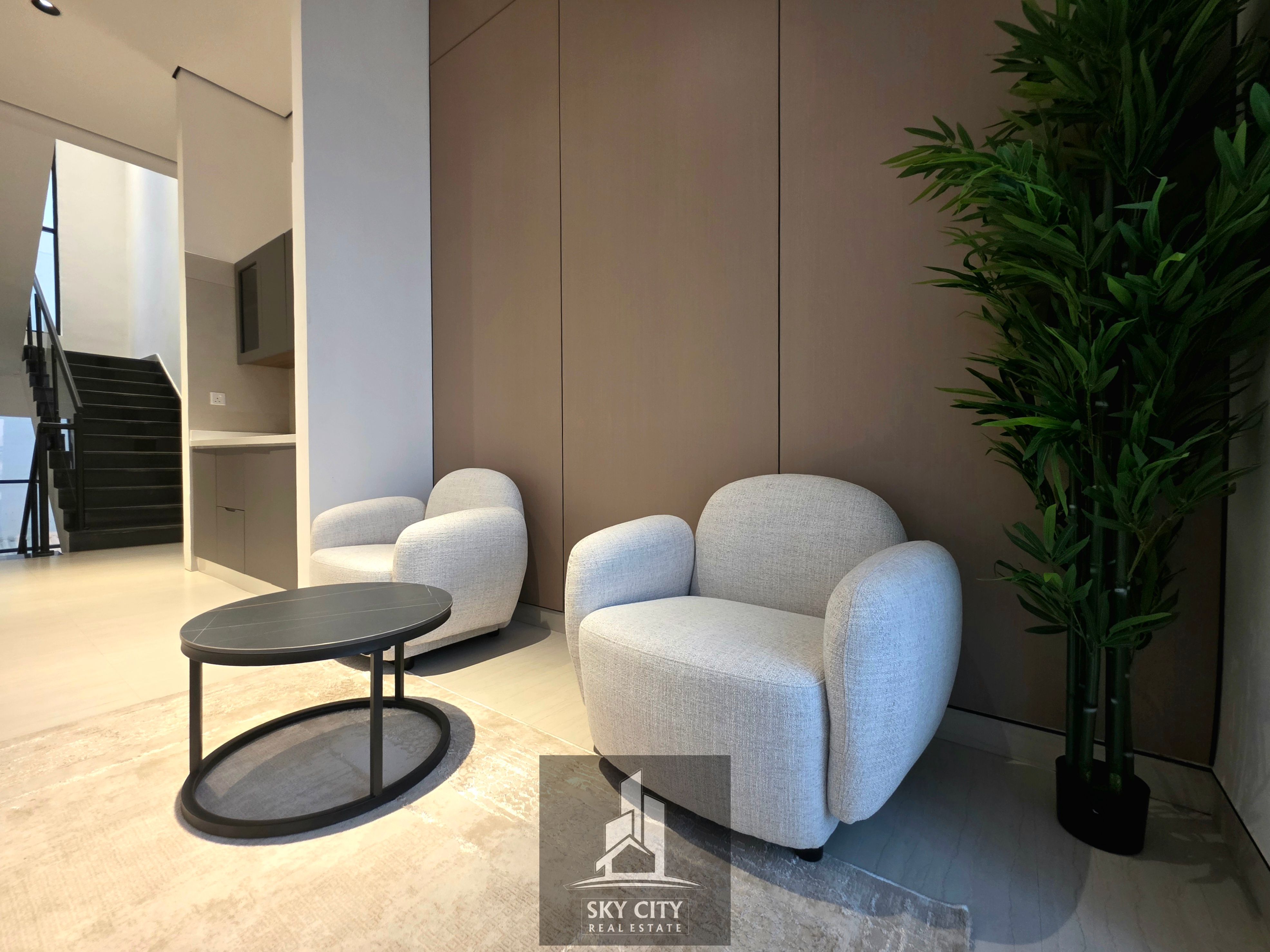 Top-quality finishes - Prime location - Ground, first, and roof floors