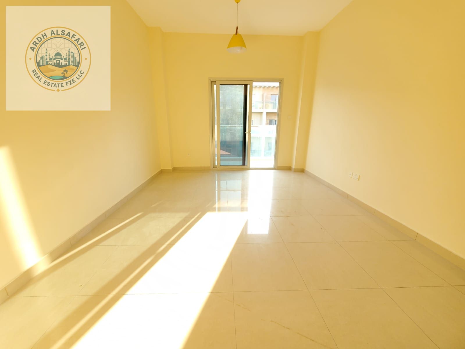 Spacious 1BHK with closed kitchen, 2 bathrooms, balcony & wardrobe. Modern amenities, 24/7 security. Perfect for families or profes