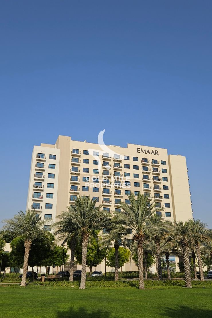 Emaar Master Community | Golf Course | Rented | Spacious 1 BR