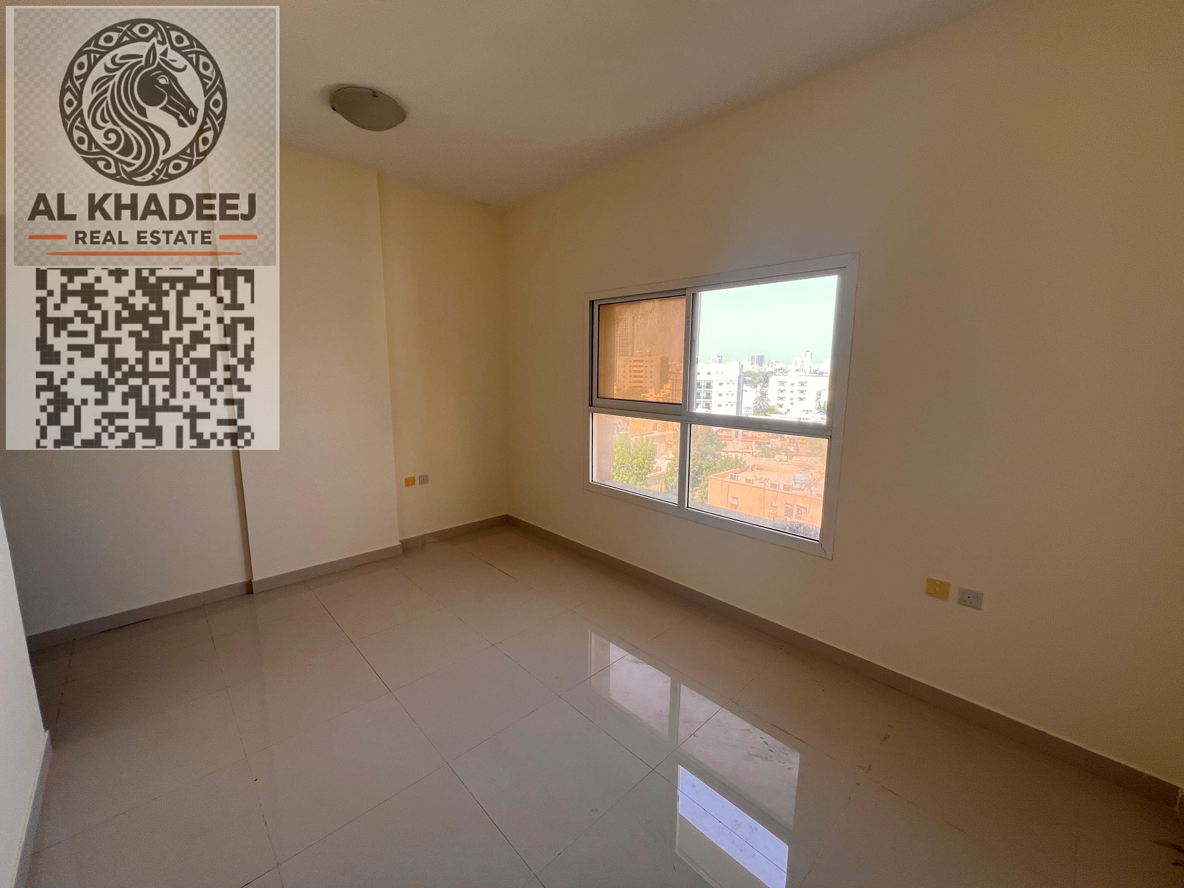 Large studio apartment with a semi-separate kitchen in Al Nuaimiya 3, close to all services and with easy access to Dubai and Sharjah