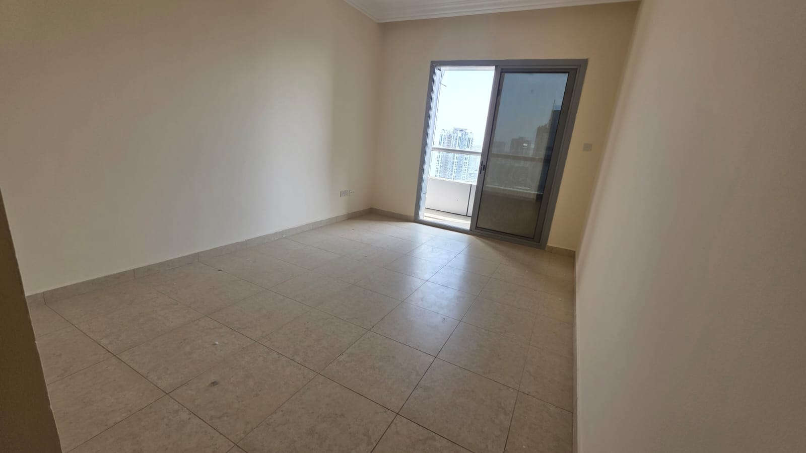 Free Parking | Balcony | Ready to move | Family