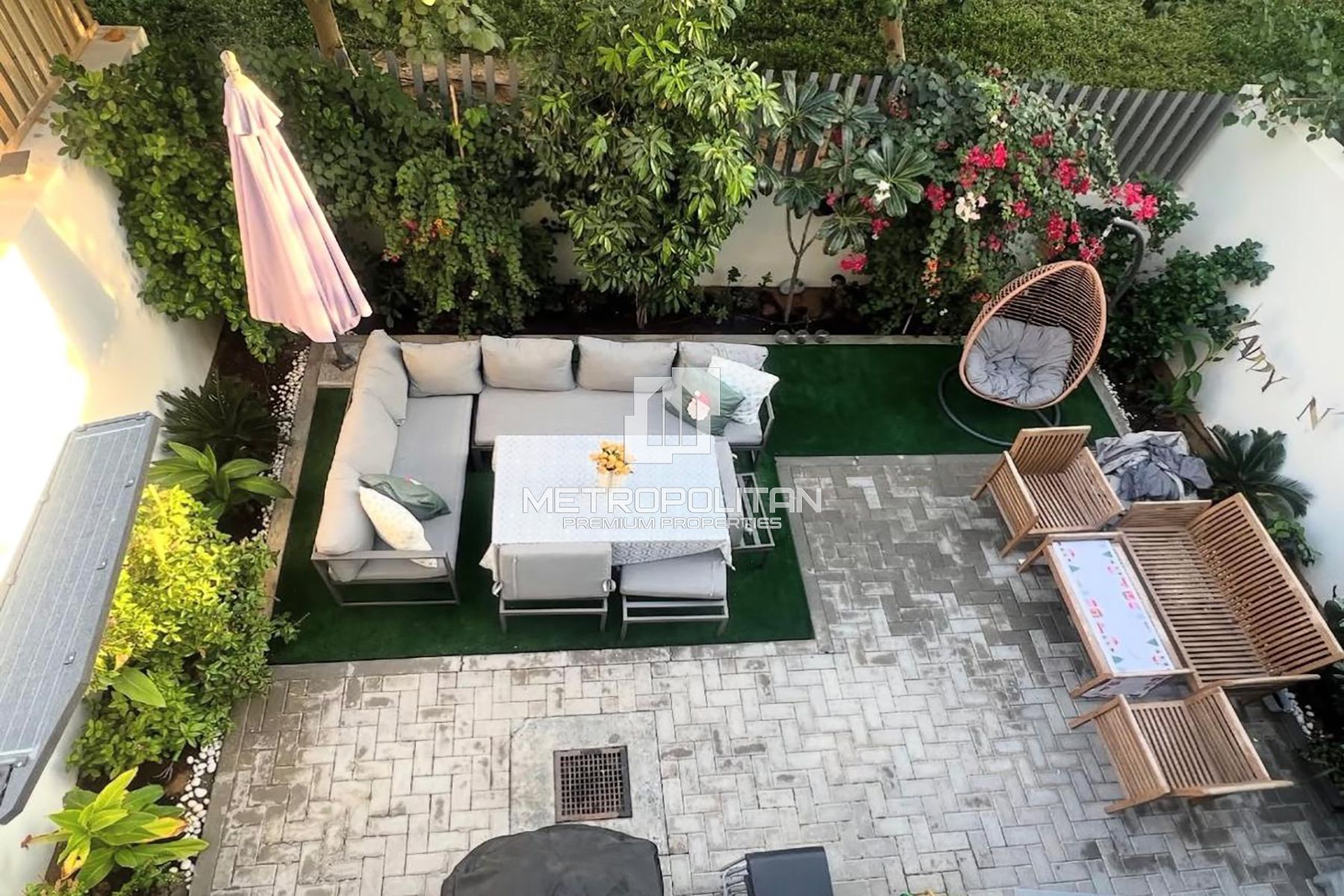 Spacious 4 Beds | Prime Location| Motivated Seller