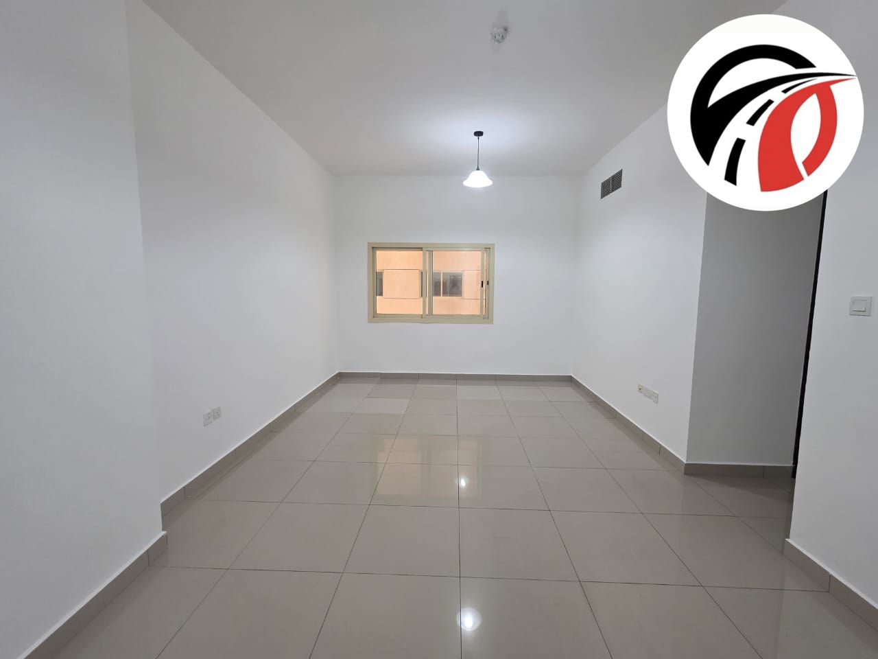 Spacious 1BHK -Close To RTA Bus Stop- With All Amenities