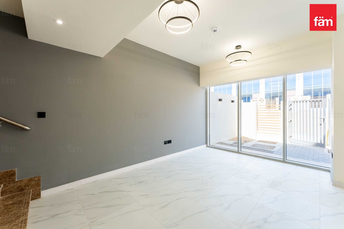 Brand New | Front parking | Maids | Vacant