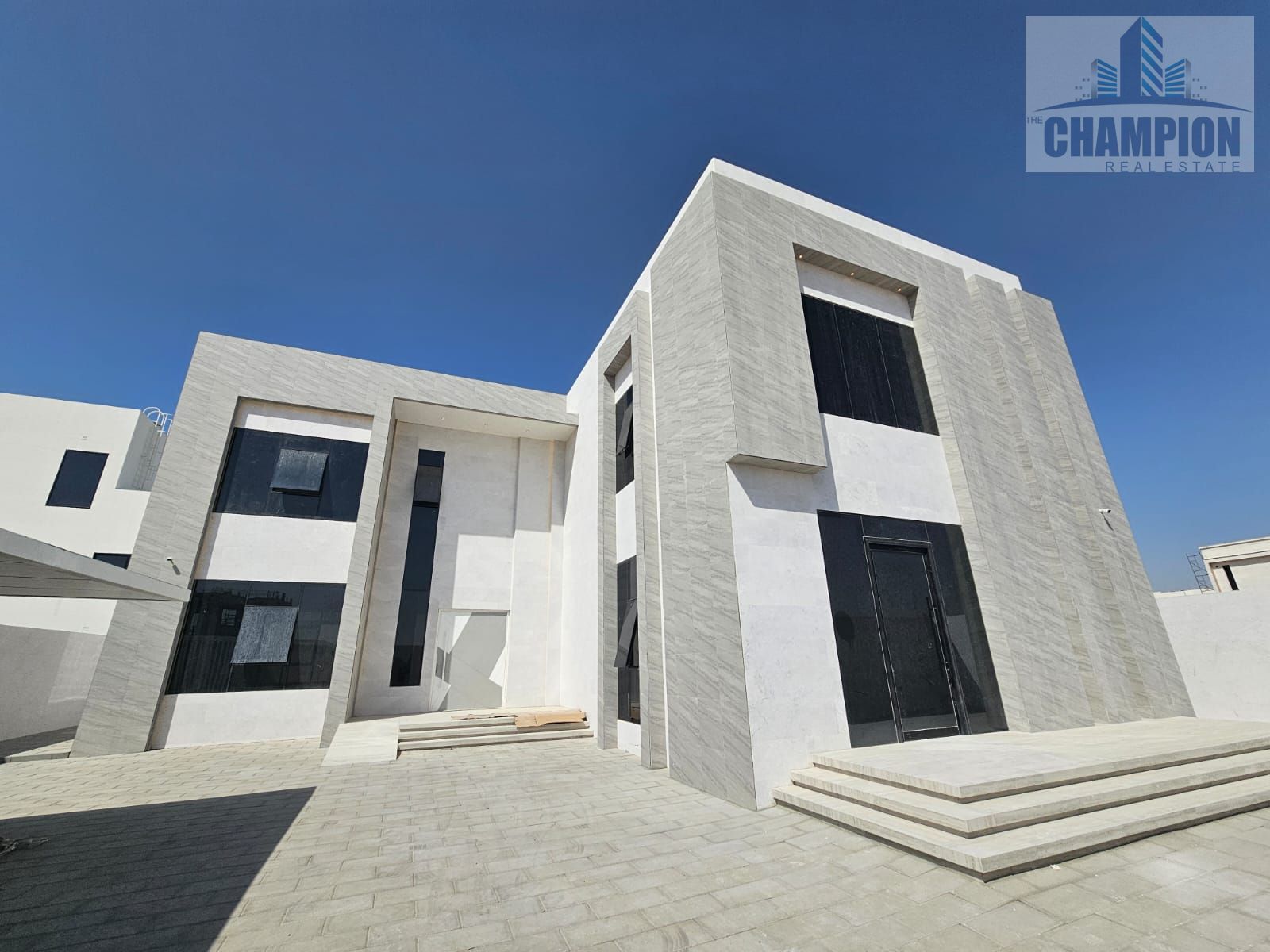 LUXURY 4BHK WITH MODERN FINISHING MAJLIS MAID ROOM A DREAM HOUSE AWAY FROM ONE CALL
