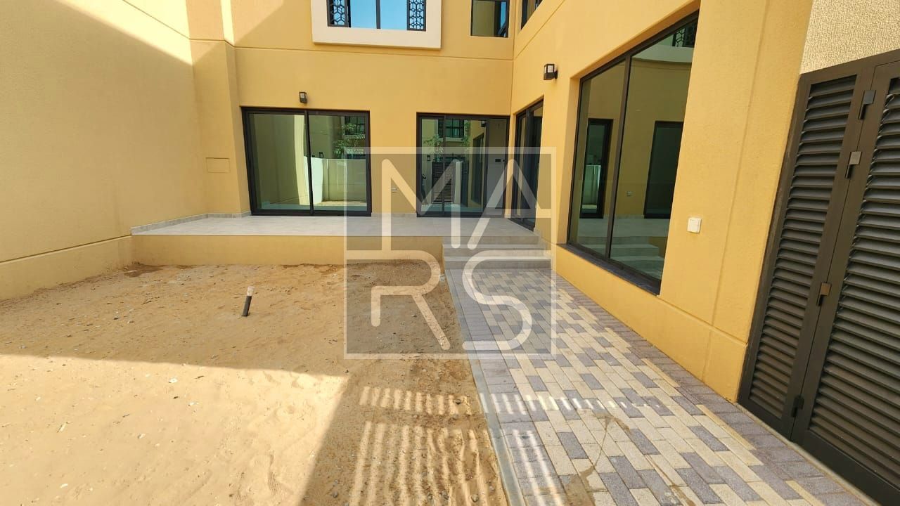 Corner Villa | Ready to move | Freehold