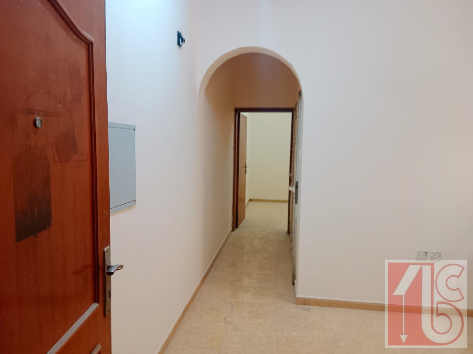 1 BHK Big Flat for Bachelors