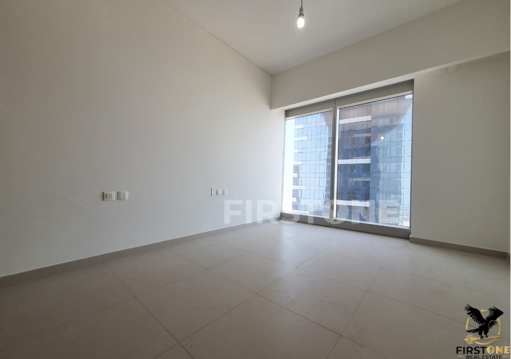 Ideal 2BR | High Floor | Vacant