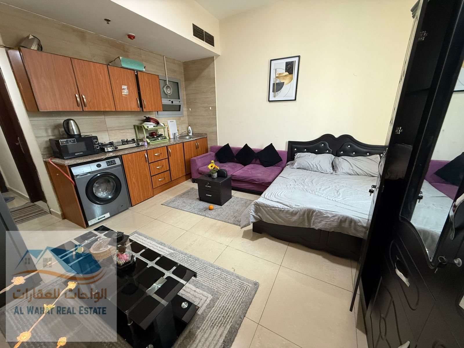 Studio apartment available for rent in Al Nakheel, near Ajman Corniche and Ajman Museum. Monthly rent is AED 2900, inclusive of all bills. Security de