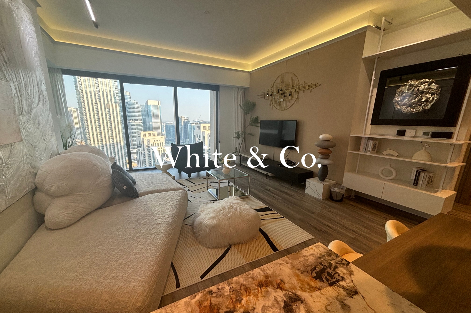 Upgraded I Fully Furnished I Available Now