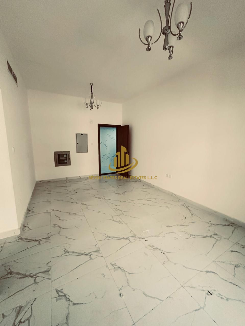 For rent in Ajman – Al Alia area: A unique opportunity to live in one of the most prestigious and modern areas in Ajman, Al Alia, which is characteriz