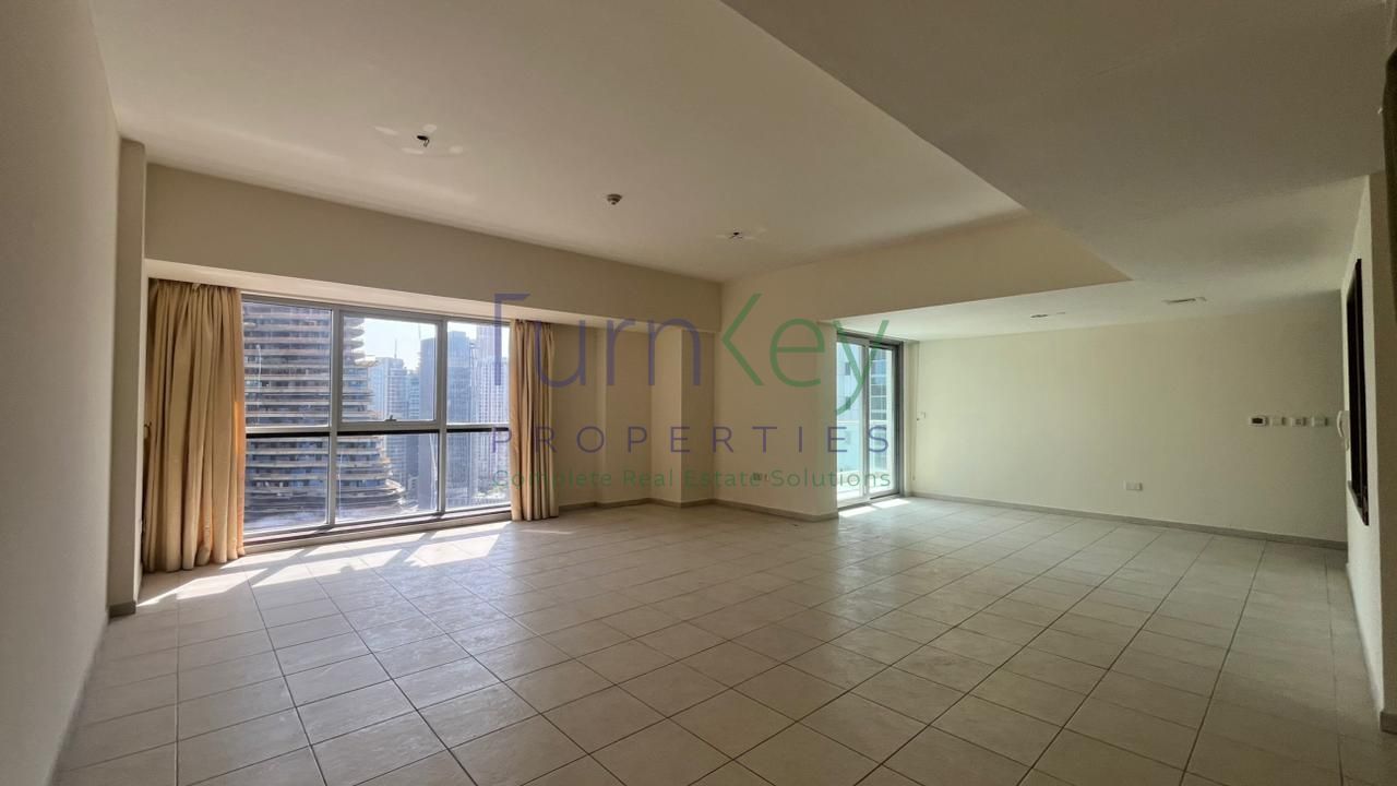 Park view | Immaculate 3 BR | Good layout