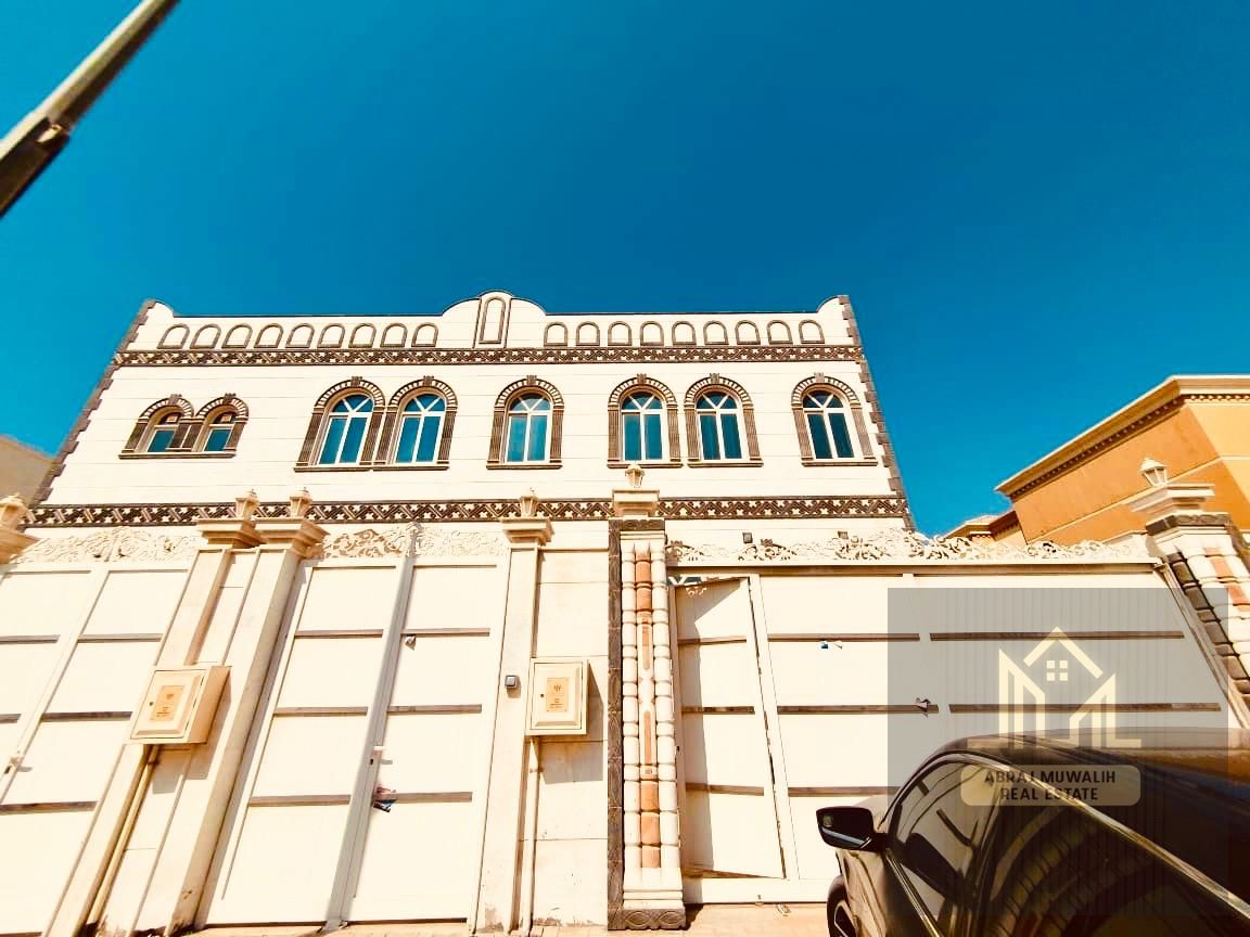 Spacious 8Bedroom Villa in Alhoshi 11 Washroom