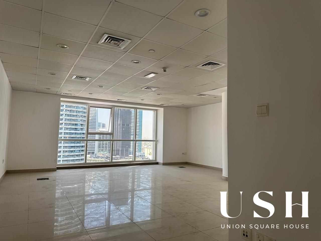 Open Layout | Close to DMCC metro | Lake view