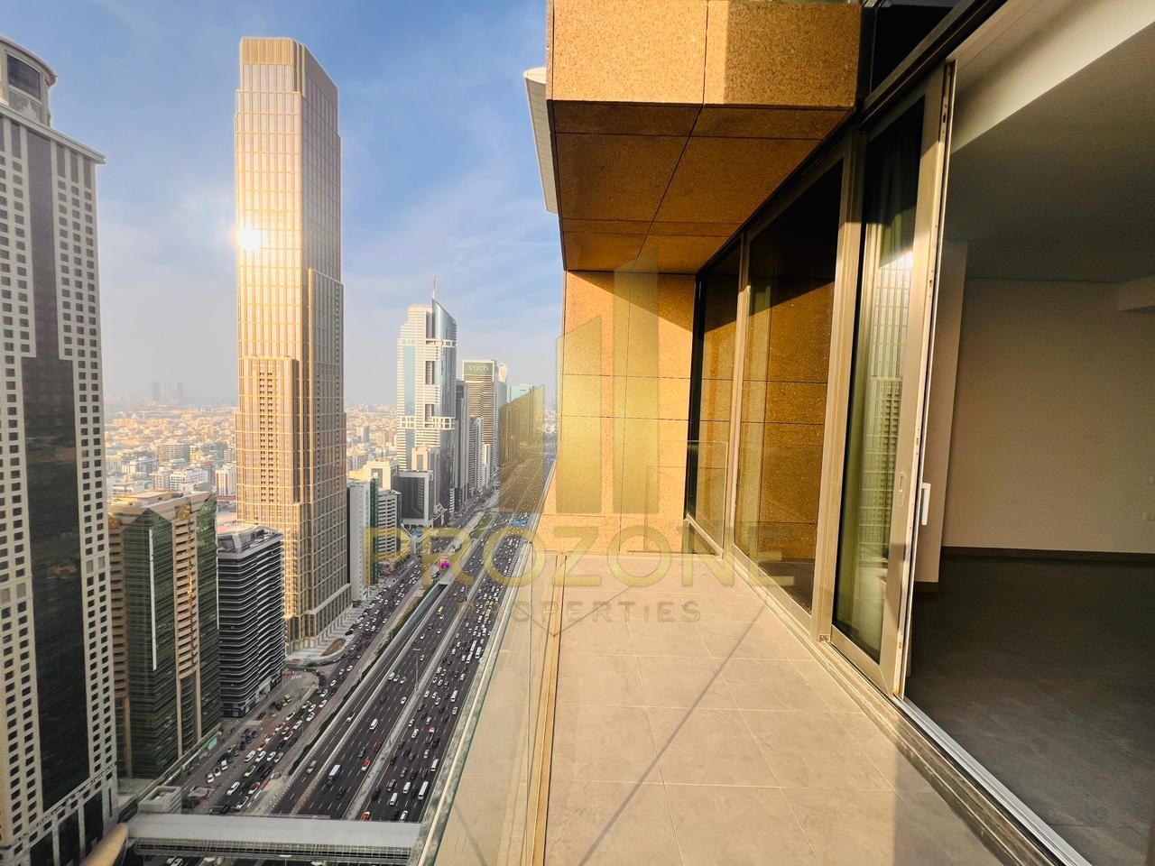 Huge Layout | ZSR View | Close to Metro