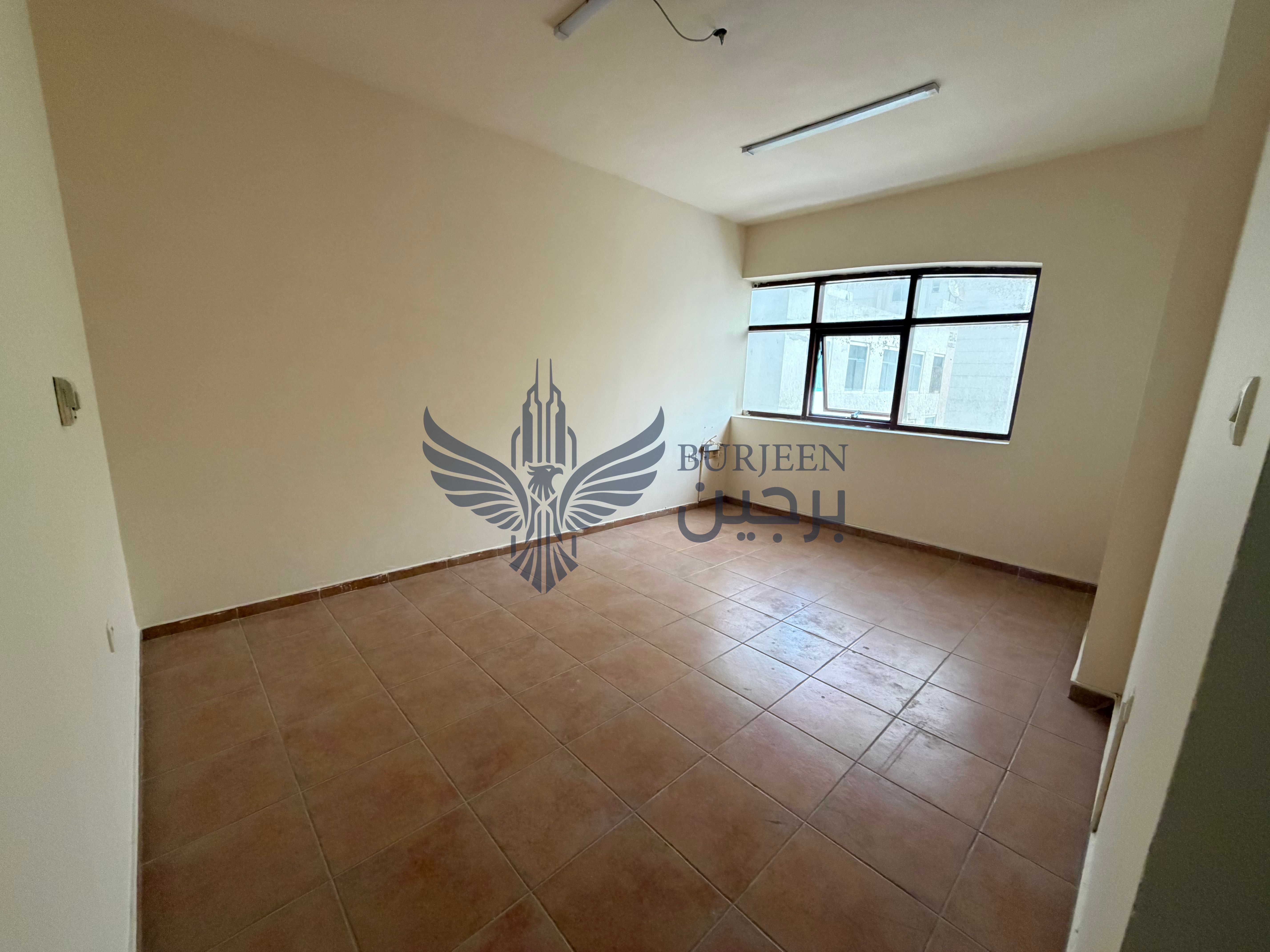 READY TO MOVE 1BHK WITH 1BHAT ROOM CENTRAL AC CENTRAL GAS