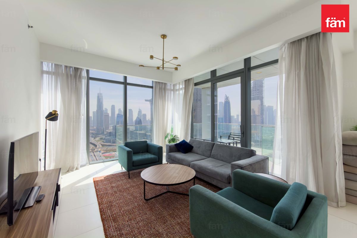 Sea Views | High Floor | Natural Light | Huge Size