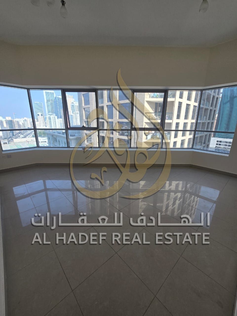 3 master bedrooms + 4 bathrooms apartment - open view - free parking - gym - practical layout and spacious areas