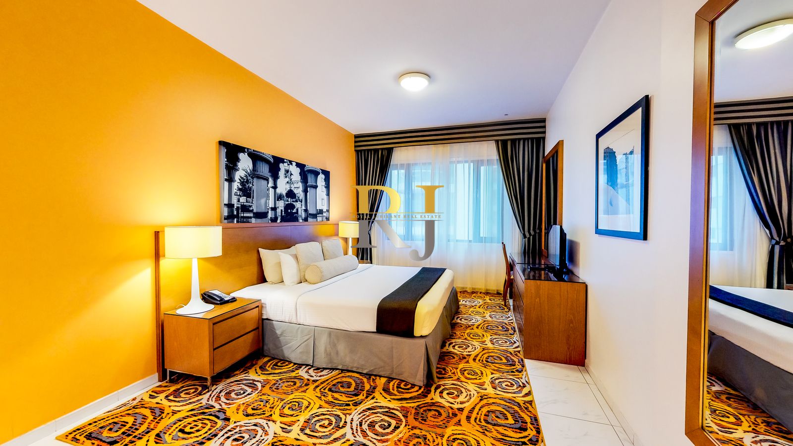 Elegant 3 BR in Golden Sands 10 Hotel Apartments