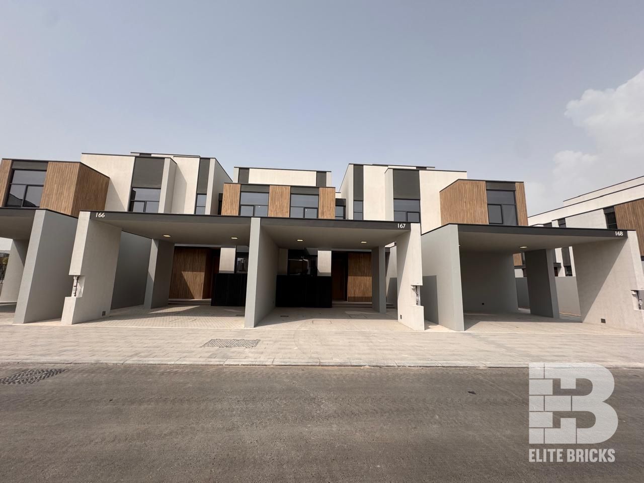 MULTIPLE OPTION l HANDOVER SOON l PRIME LOCATION