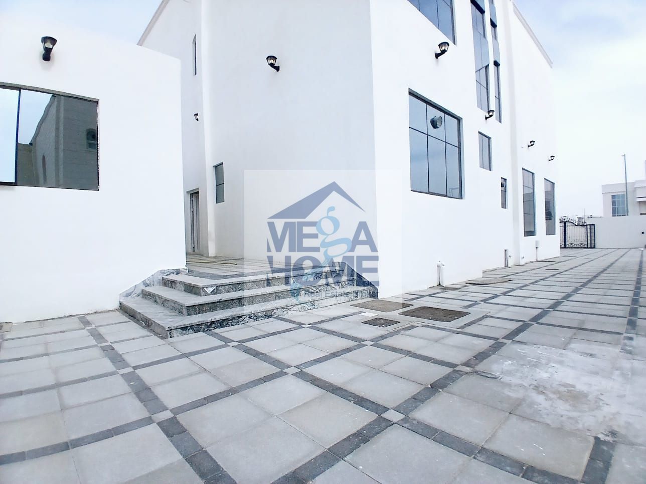 Luxury Corner Villa - High Finishing - Good Price