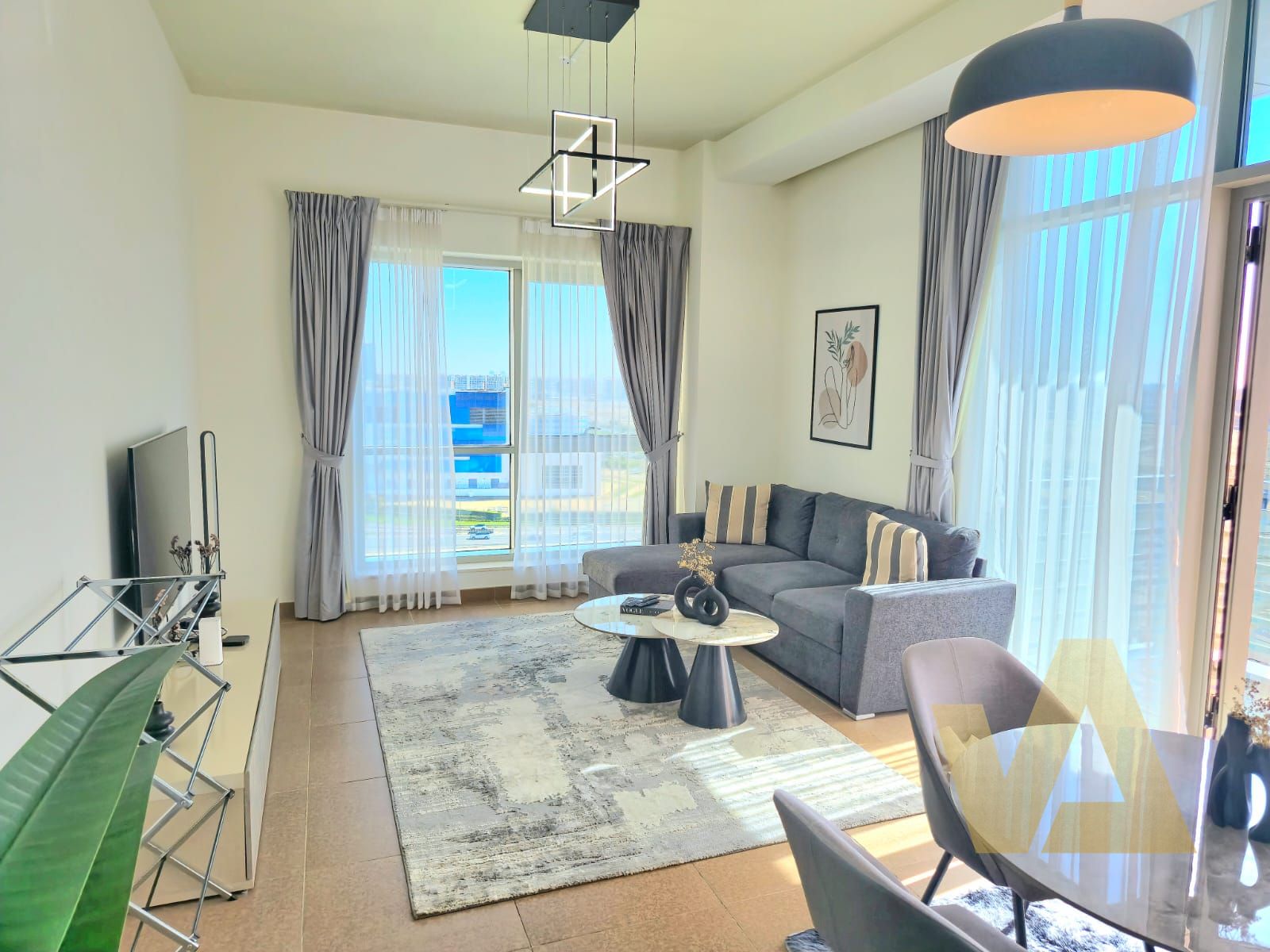 Canal View | Upgraded Unit | Vacant 1st March