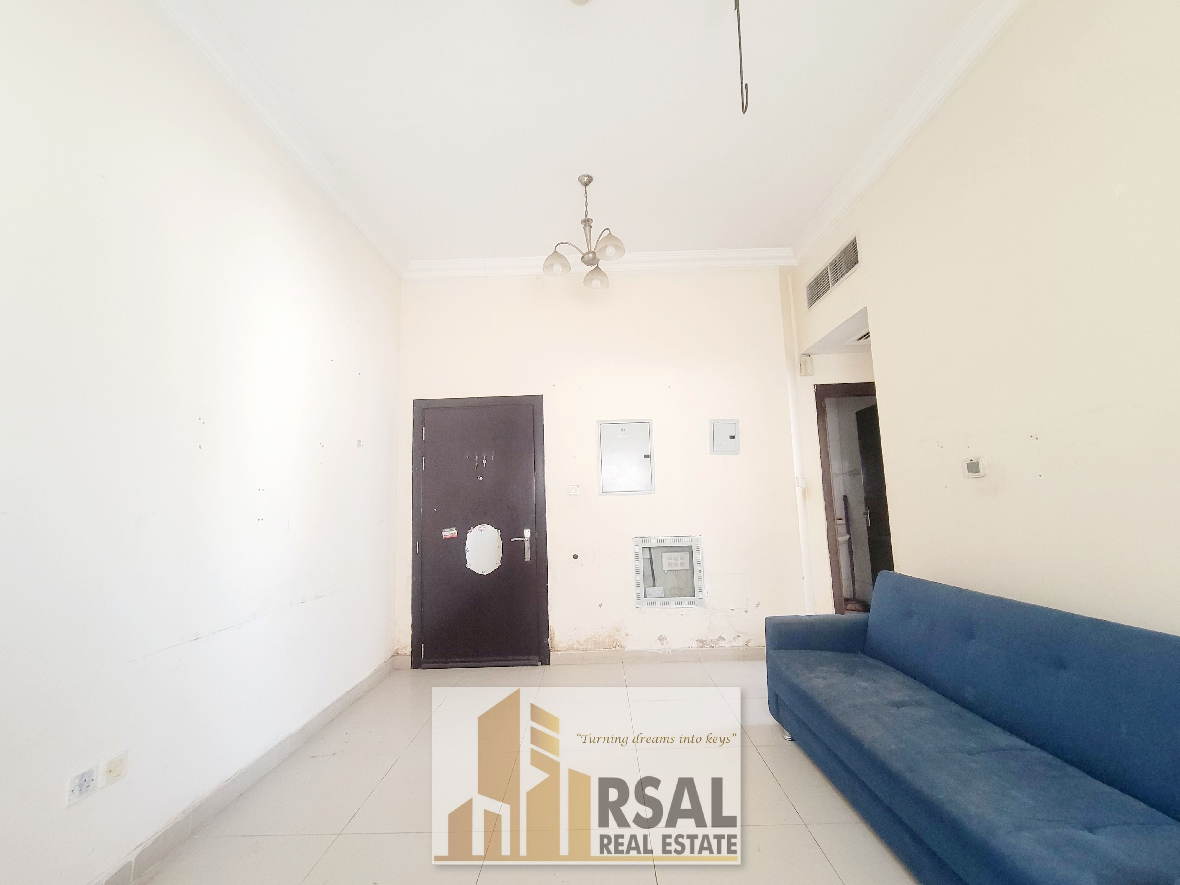 Spacious apartment 1 Bedroom Hall// for family Close to Muwailah bus// Ready to move