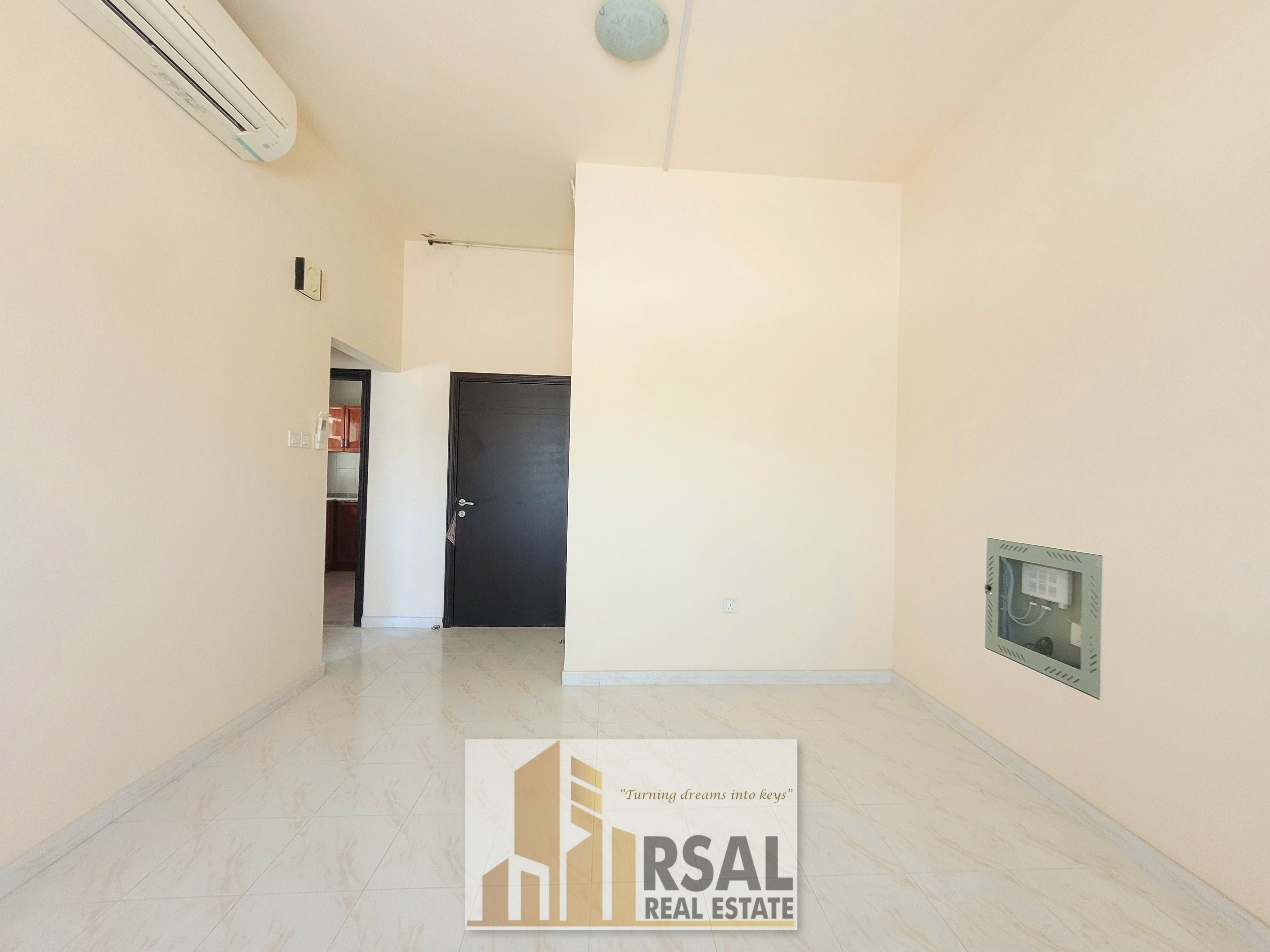 Brand new building first sifting// luxury Apartment// 1 Bedroom Hall// for family// front on Safari mall// prime location