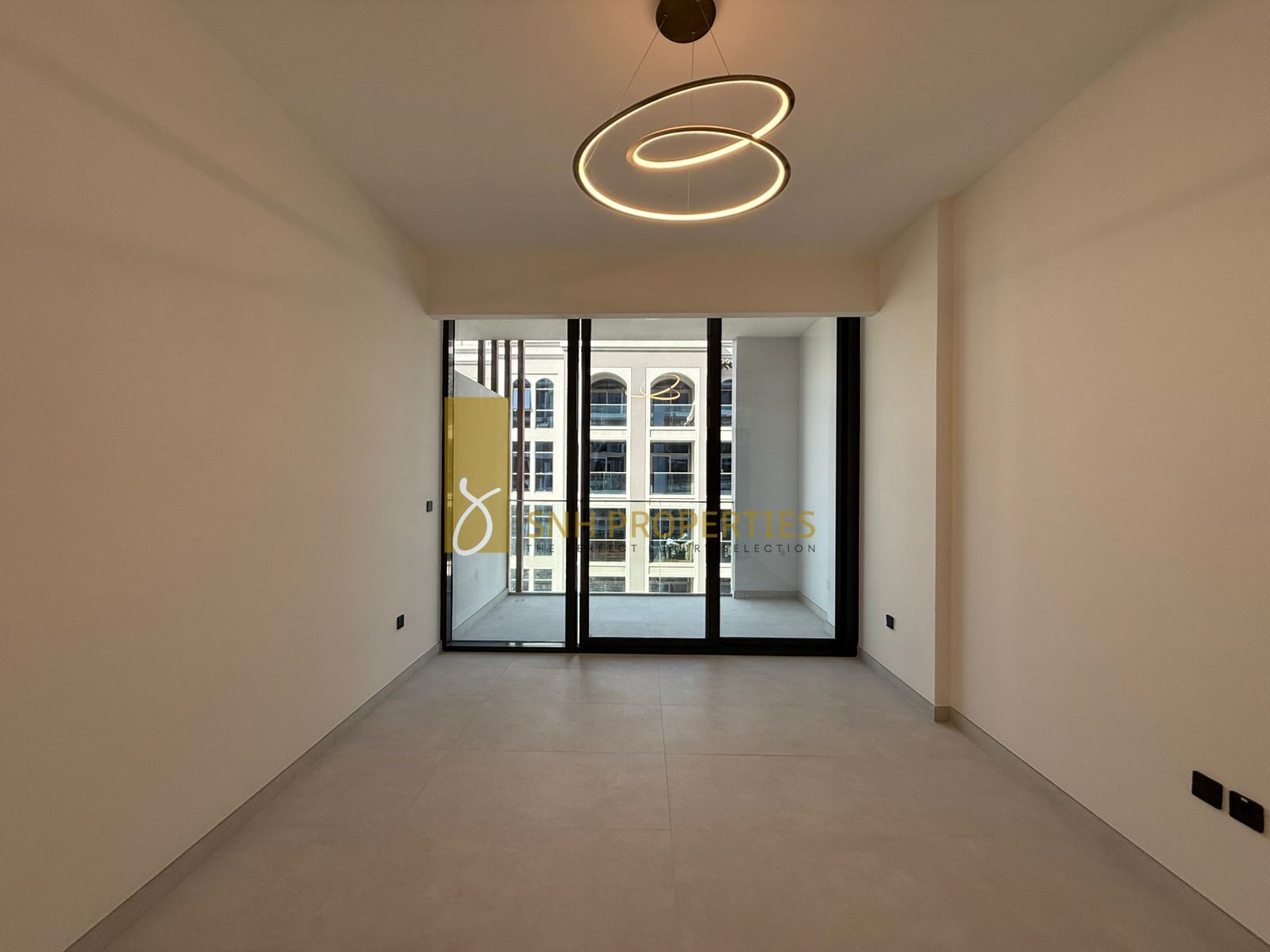 BRAND NEW | READY TO MOVE IN | LUXURY STUDIO