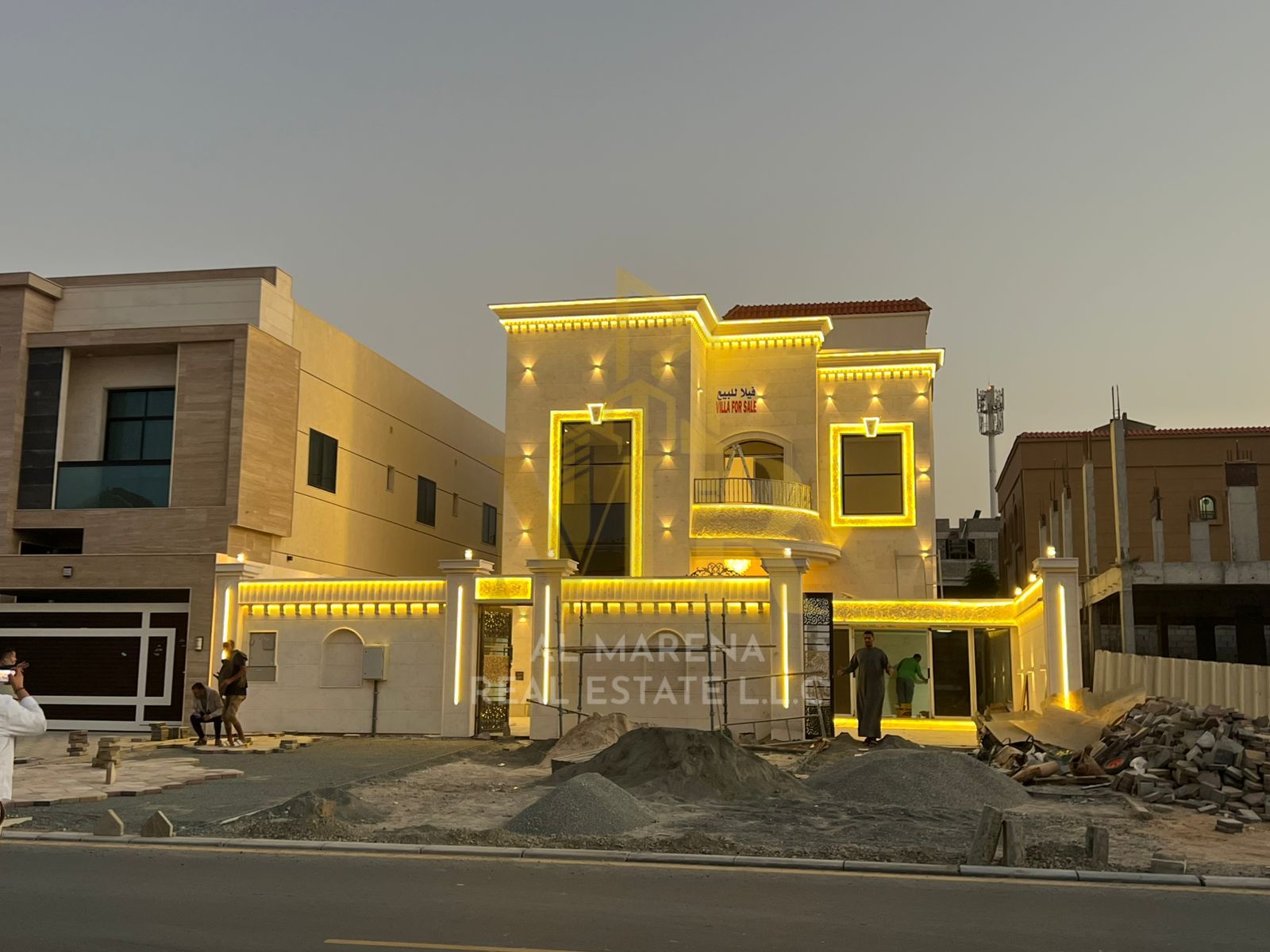 Villa for Sale – First Occupancy | Residential/Commercial, Al Muwaihat – On a main paved road with a large setback. Suitable for family living or a su