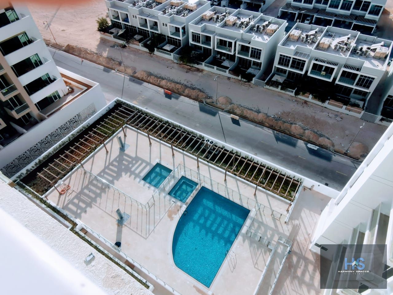 Azizi Star Studio with Balcony