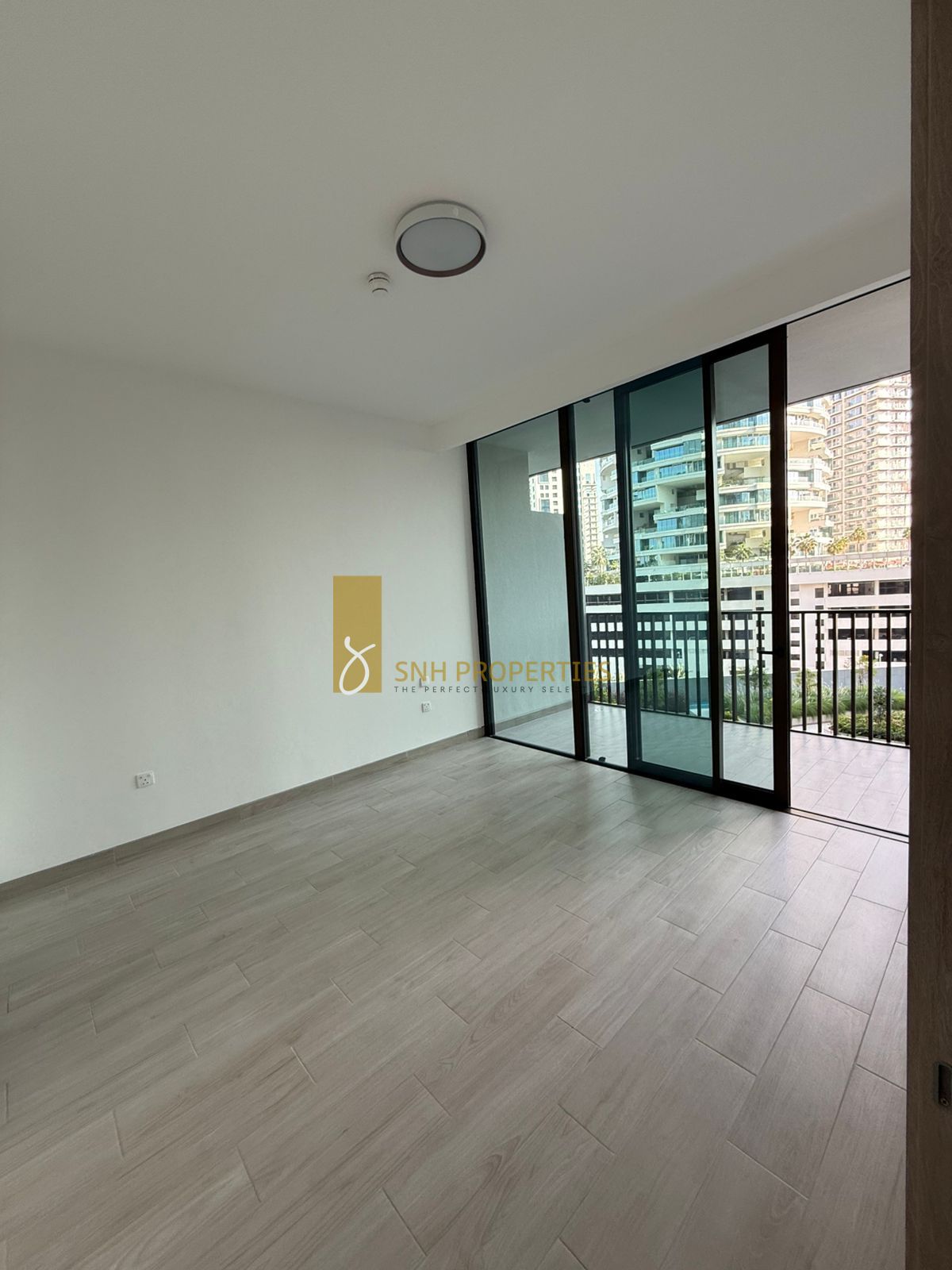 BRAND NEW | COMMUNITY VIEW | READY TO MOVE IN