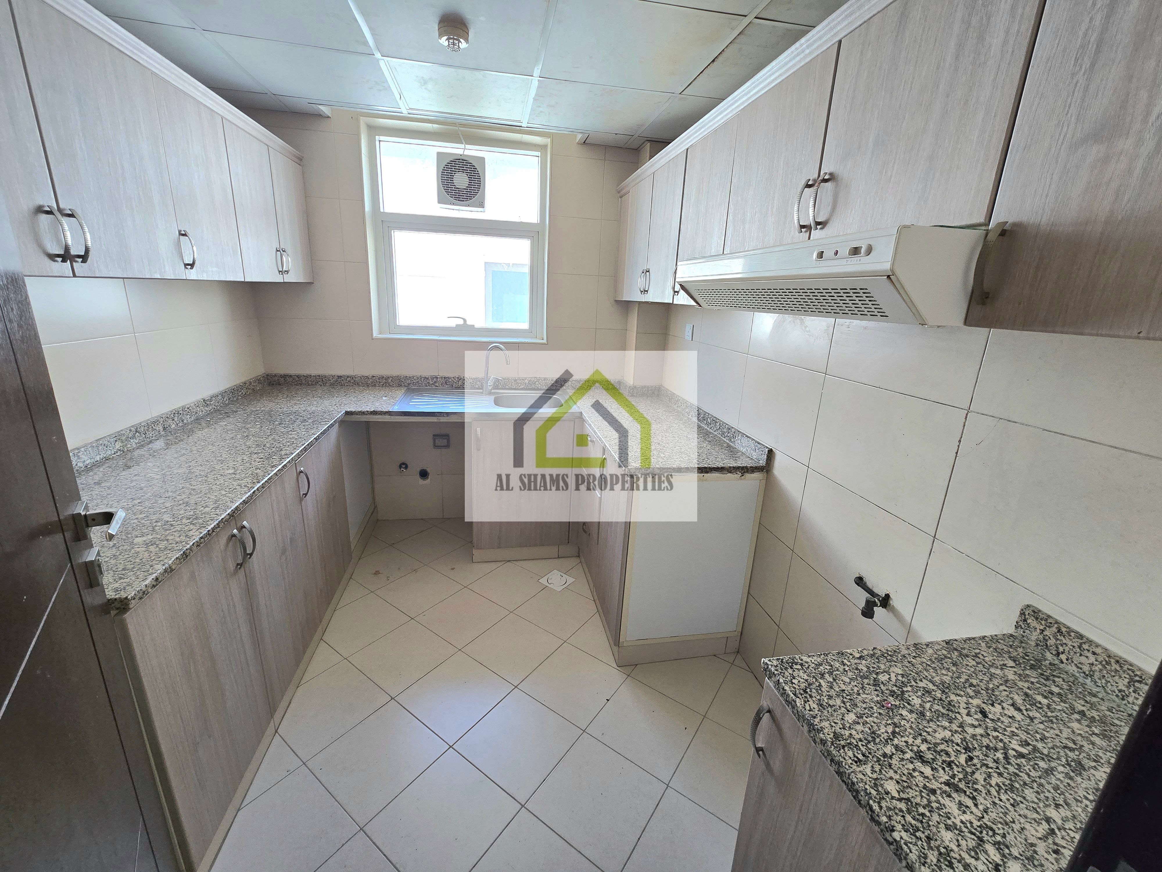 School zone premium offer cheap 2BR Available with one month free +12 cheques