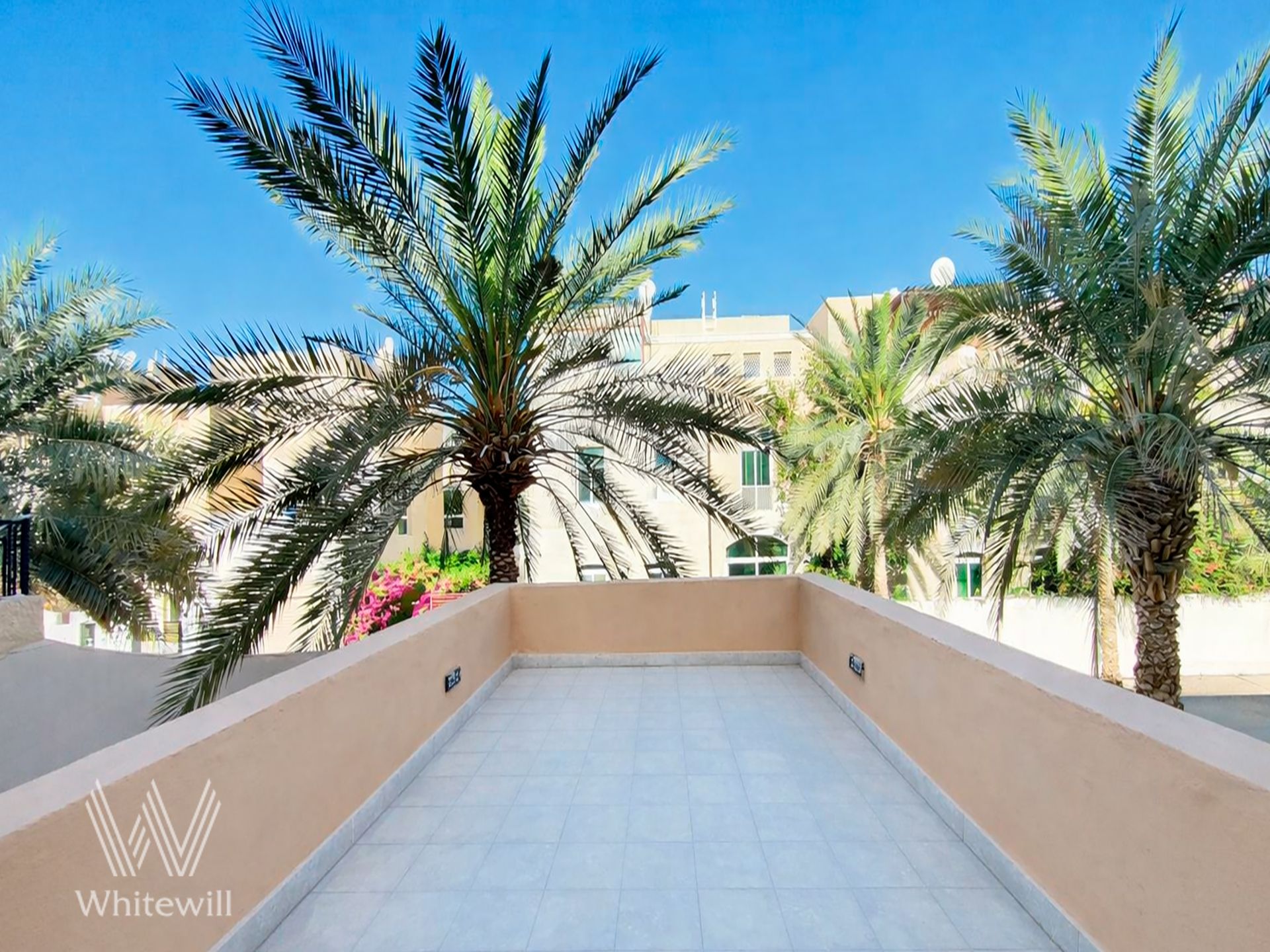 Spacious 5BR+Maids | Fully Renovated | Ready To Move In