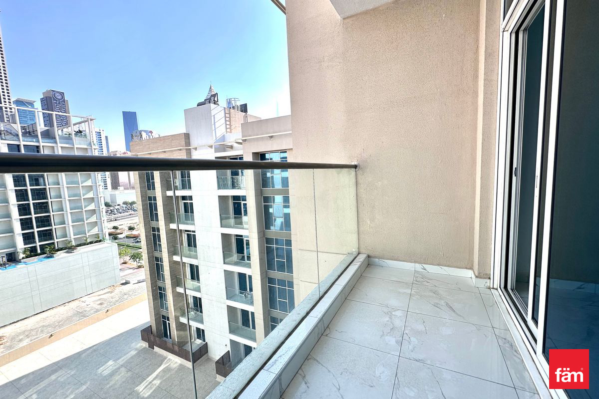 Spacious One Bed | Near Metro | Chiller Free