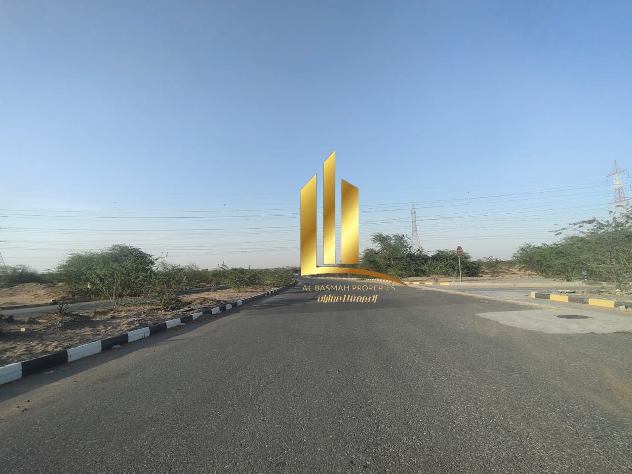 Industrial land for sale in Sharjah, Arqoub Industrial Area, Al Hamriya. Freehold for Arabs and 99-year lease for foreigners.