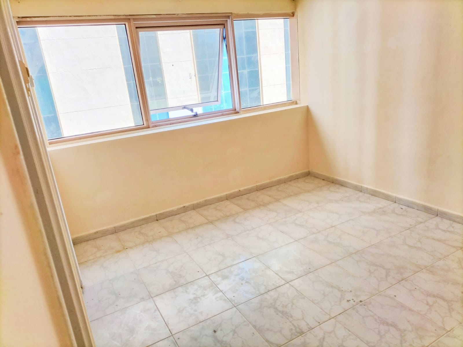 LIMITED OFFER STUDIO WITH CLOSE KITCHEN CENTRAL AC FAMILY BUILDING RENT ONLY 20K