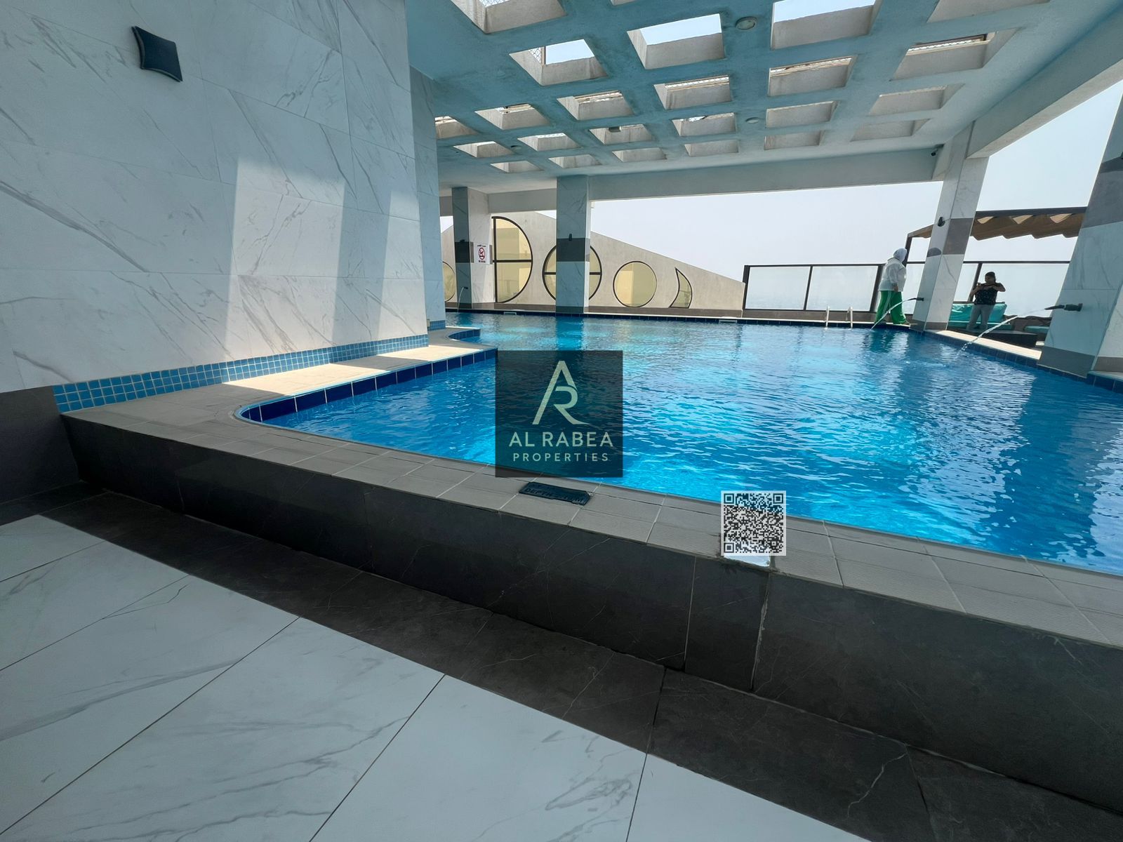 Swimming pool - Gym - Lockers - Families only - Open view - Excellent location - All services within the tower