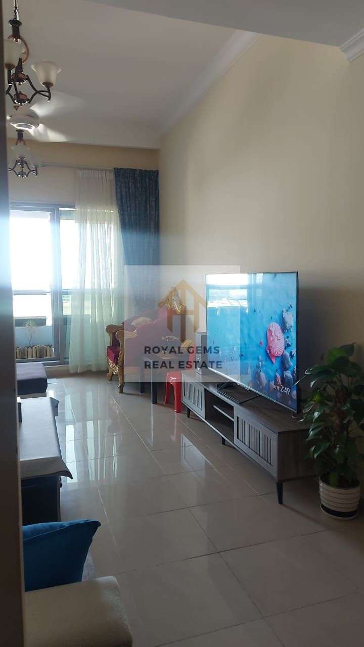 Charming Two Bedroom Apartment For Sale in Conqueror Tower With GYM POOL and Parking