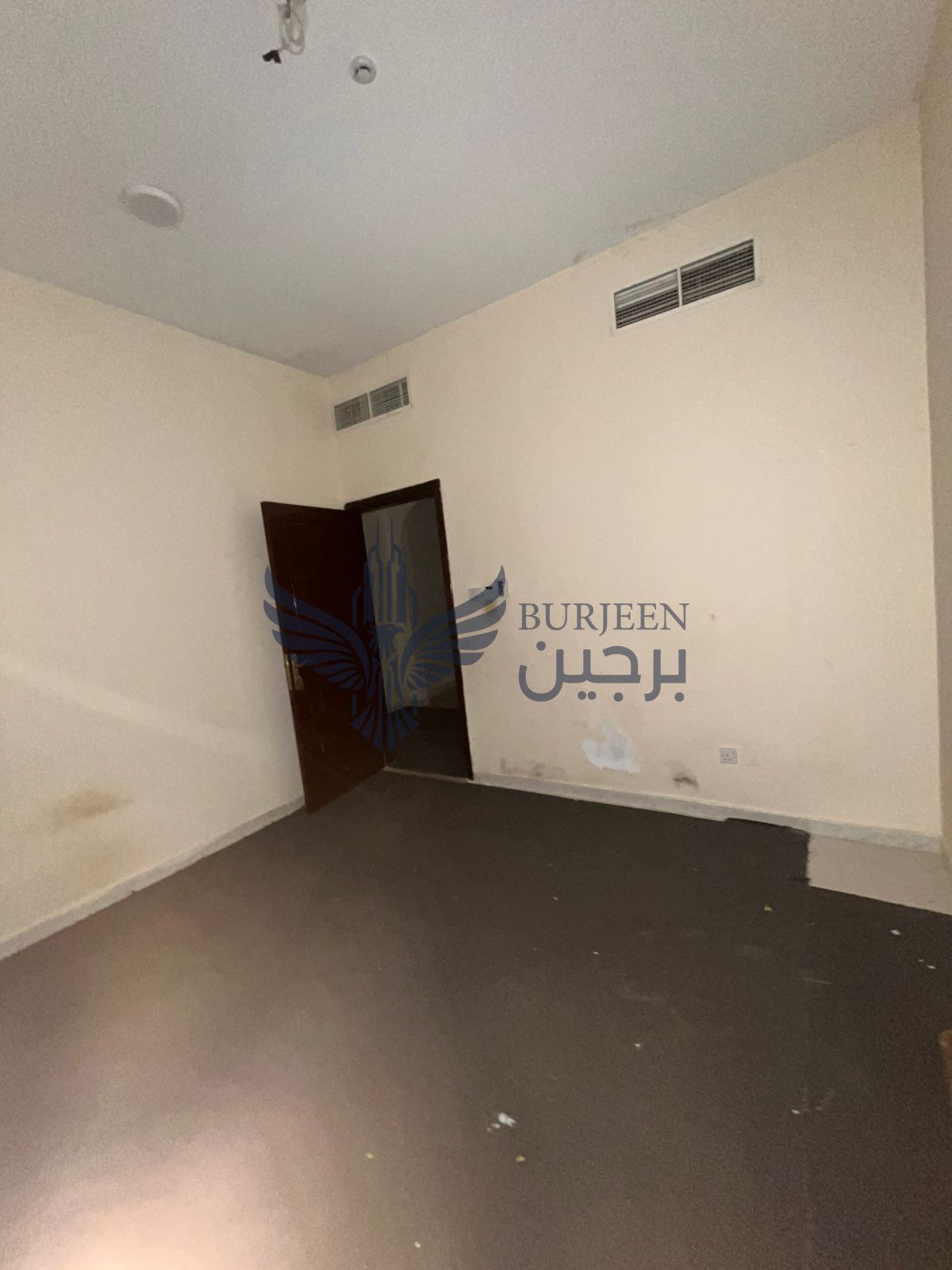 1 bhk with 2 washrooms clean beautiful apartment Al mahatah area with 32k