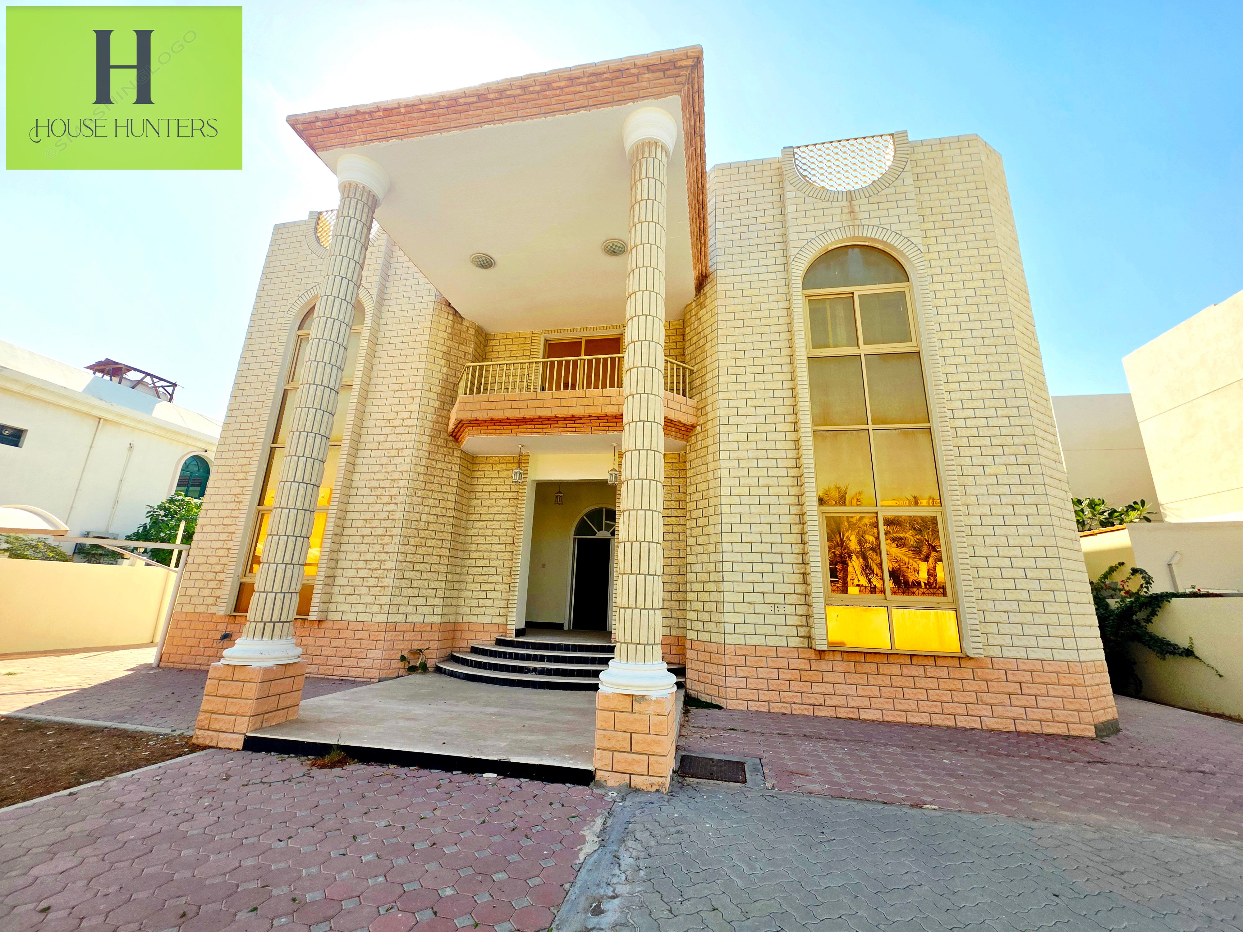 Spacious 5BR Villa Al Falaj