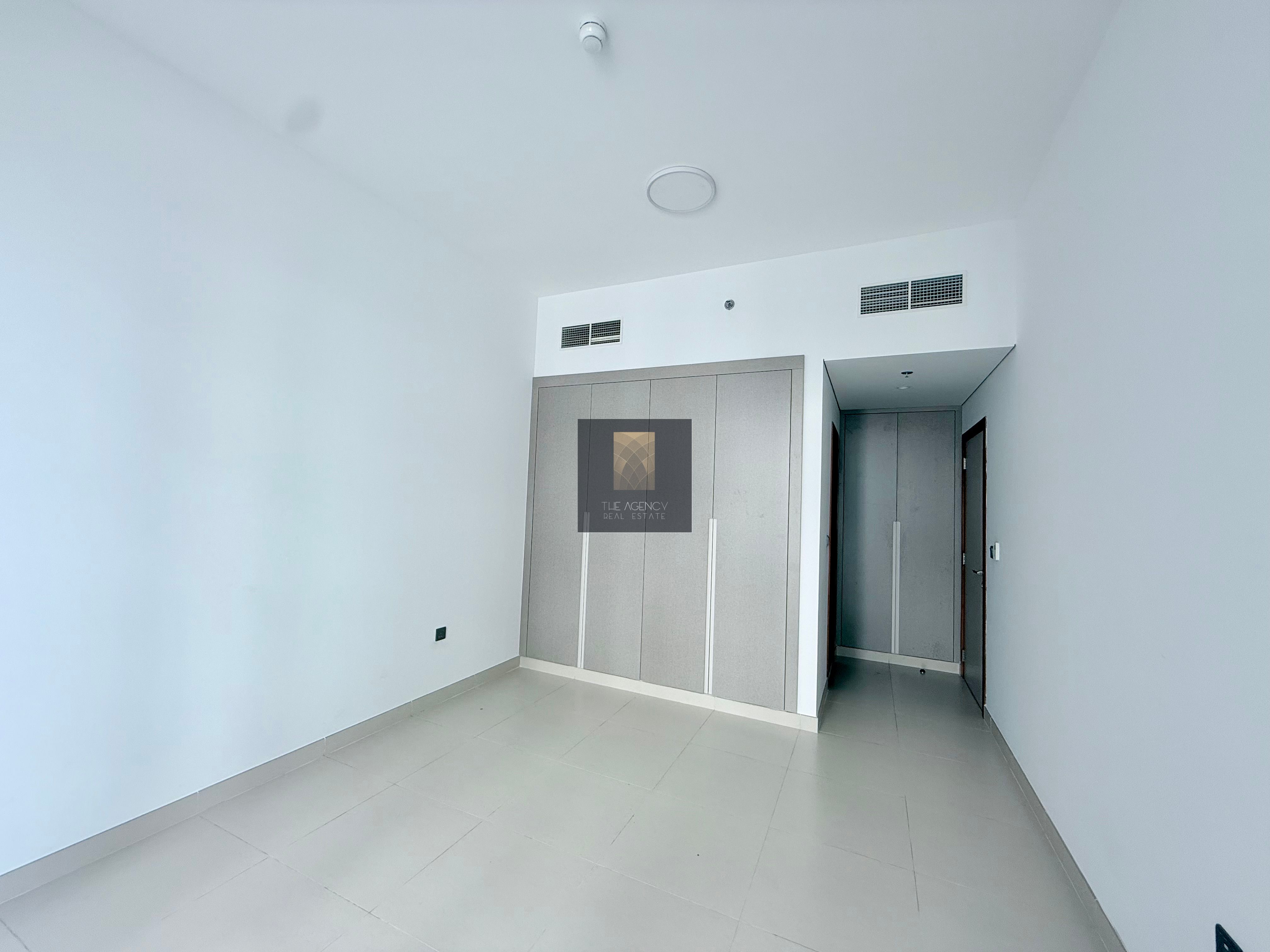 Ready to Move – Spacious 1 BHK + Store ROOM